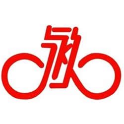 尤...